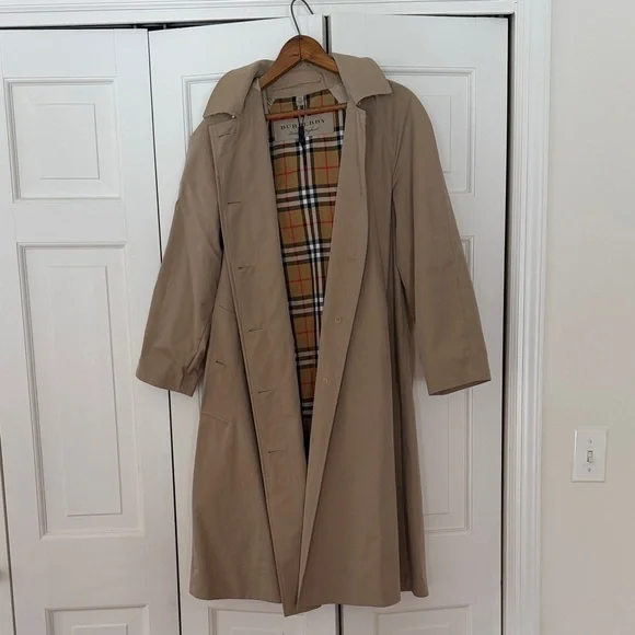 Burberry Tan Trench Coat with Hood - Picture 3 of 3